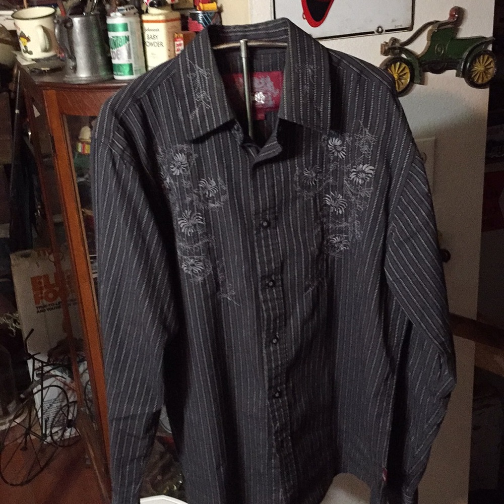 SQ button up shirt
